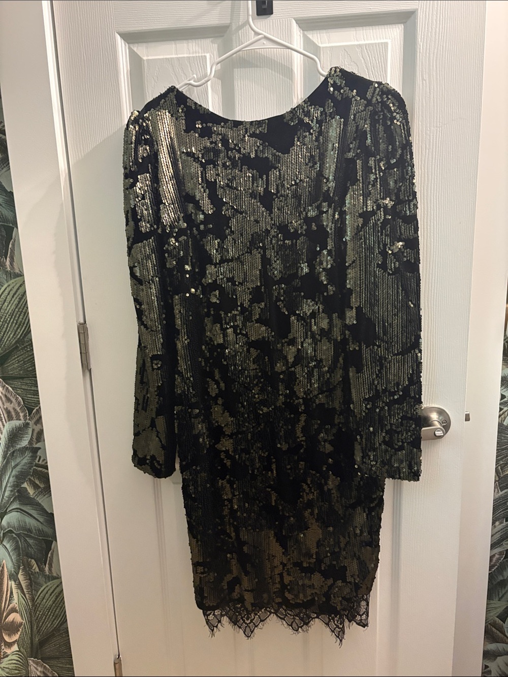 Black & Green Sequin Long-Sleeve Party Dress
